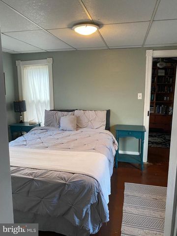 212 MAIN ST, Red Hill, PA 18076