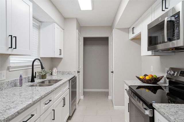 4723 Crest Drive, Arlington, TX 76017