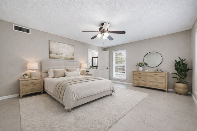 4723 Crest Drive, Arlington, TX 76017