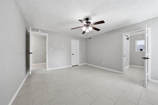 4723 Crest Drive, Arlington, TX 76017