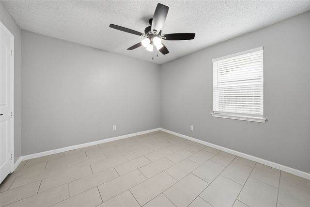 4723 Crest Drive, Arlington, TX 76017