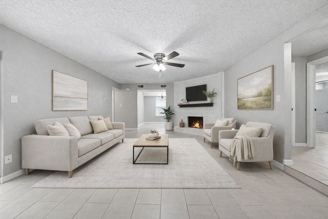 4723 Crest Drive, Arlington, TX 76017