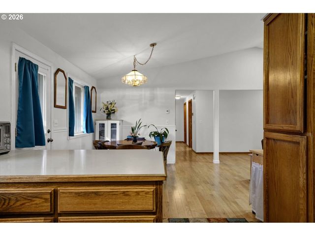 1960 40TH St, Florence, OR 97439