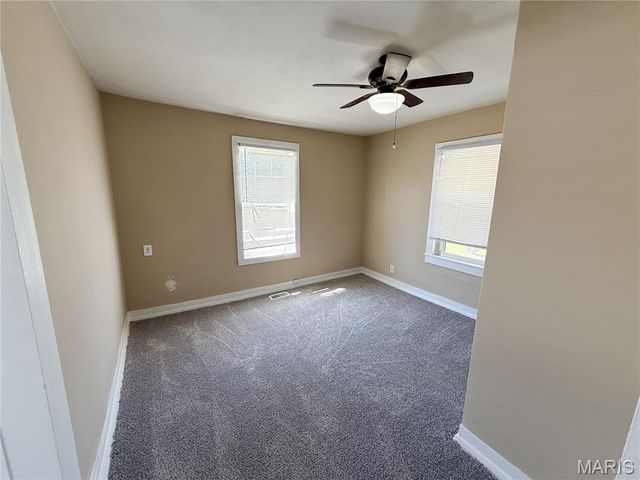 120 Broadway Street, Sikeston, MO 63801