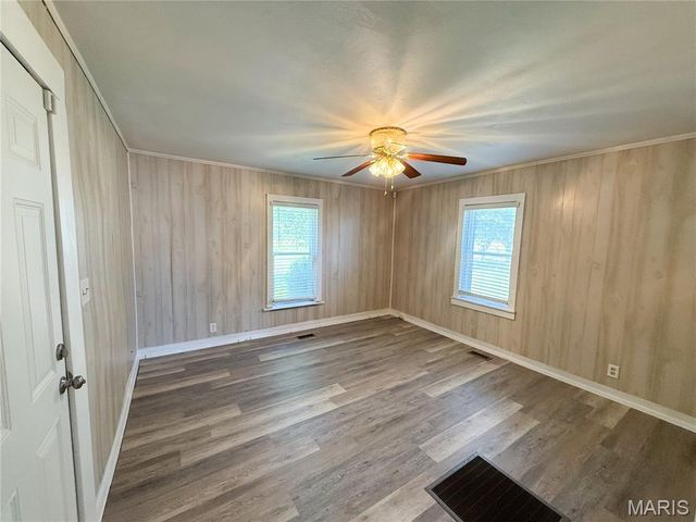 120 Broadway Street, Sikeston, MO 63801