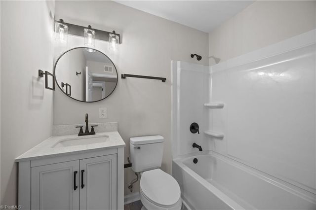 5207 Butterfield Drive, Winston-salem, NC 27105