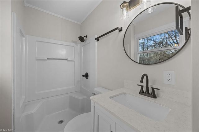 5207 Butterfield Drive, Winston-salem, NC 27105