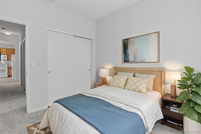 1201 S Fultondale Court, Aurora, CO 80018