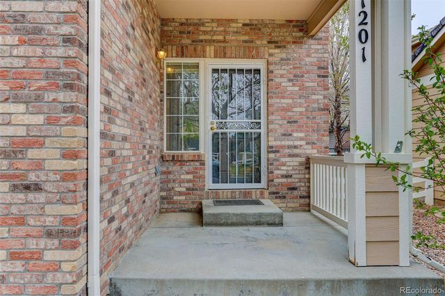 1201 S Fultondale Court, Aurora, CO 80018