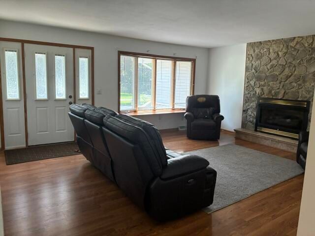 6952 Blackberry Court, Demotte, IN 46310