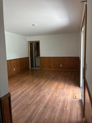 6952 Blackberry Court, Demotte, IN 46310