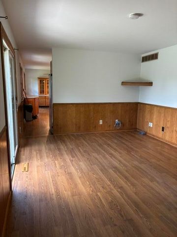 6952 Blackberry Court, Demotte, IN 46310
