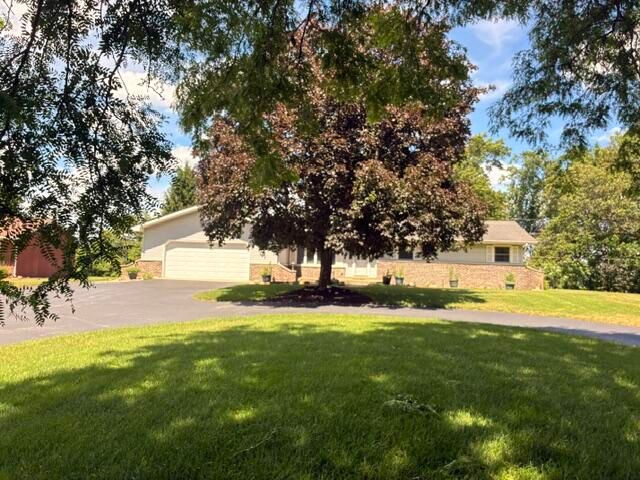 6952 Blackberry Court, Demotte, IN 46310