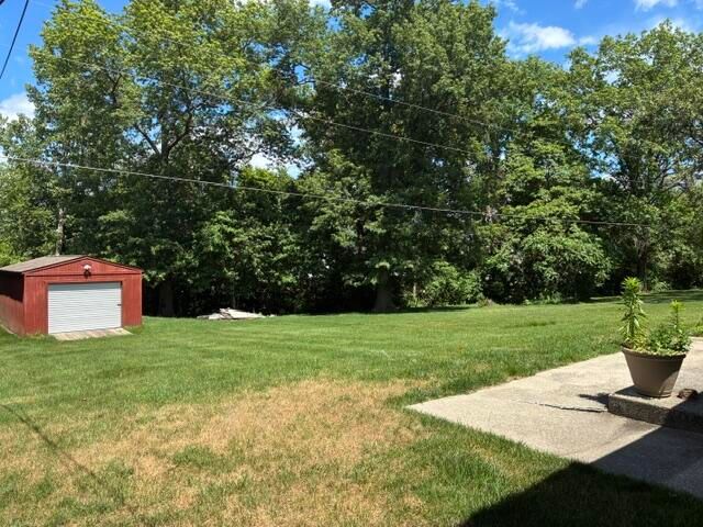 6952 Blackberry Court, Demotte, IN 46310