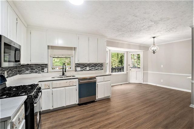 3333 Devaughn NE Drive, Marietta, GA 30066