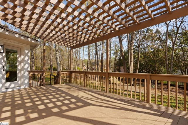 111 Chase Woods Court, Simpsonville, SC 29680