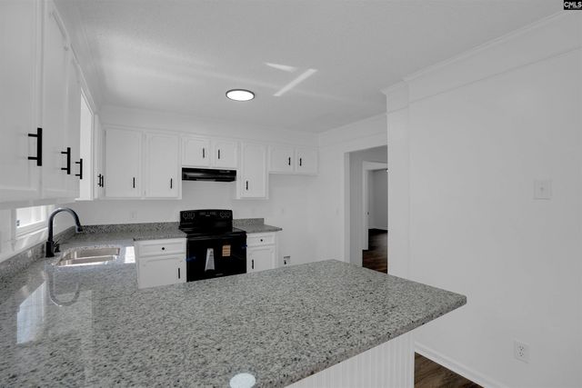 1911 TOOLE Street, Cayce, SC 29033