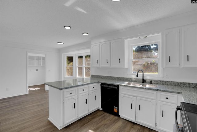 1911 TOOLE Street, Cayce, SC 29033