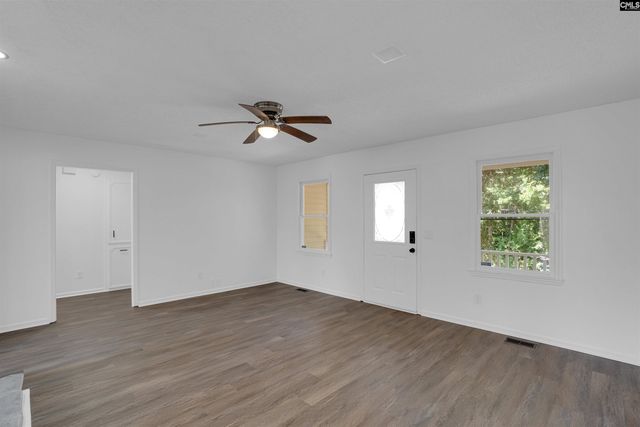1911 TOOLE Street, Cayce, SC 29033