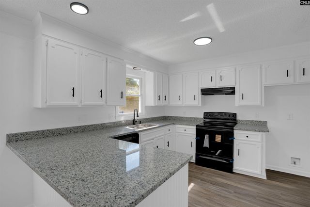 1911 TOOLE Street, Cayce, SC 29033