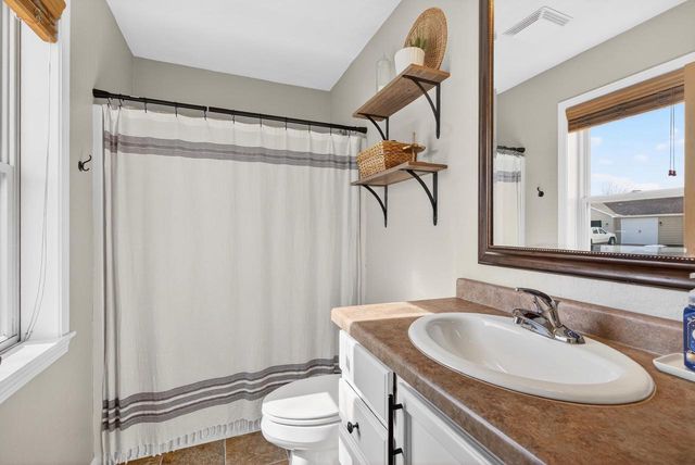 1390 MARIE DRIVE, Kaukauna, WI 54130