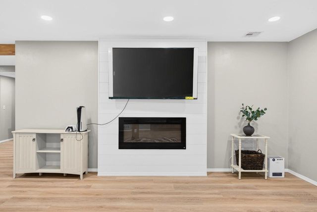 1390 MARIE DRIVE, Kaukauna, WI 54130