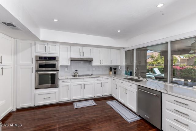 11401 N 45th Place, Phoenix, AZ 85028