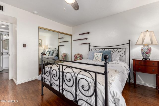 11401 N 45th Place, Phoenix, AZ 85028