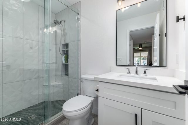 11401 N 45th Place, Phoenix, AZ 85028