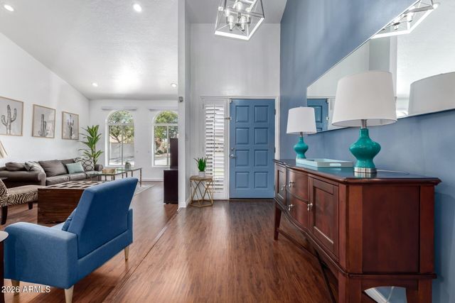 11401 N 45th Place, Phoenix, AZ 85028