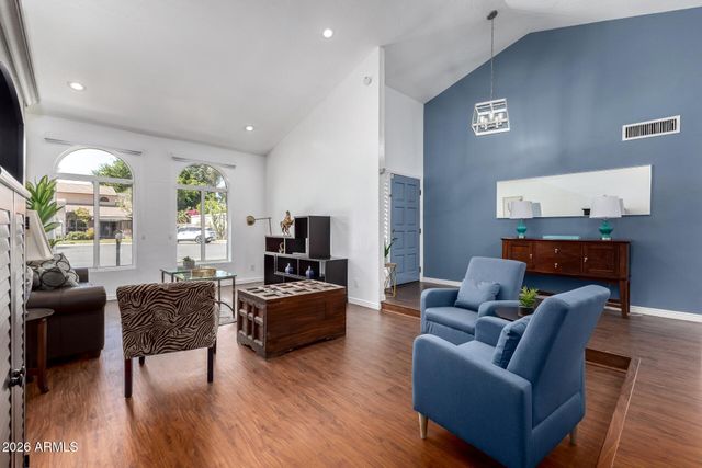 11401 N 45th Place, Phoenix, AZ 85028