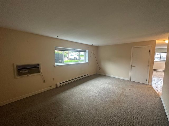 81 Nicholas Rd A, Framingham, MA 01701