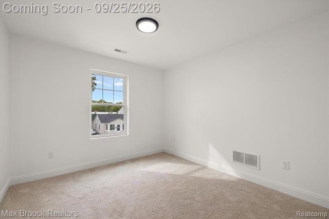 27824 Groveland Street, Madison Heights, MI 48071