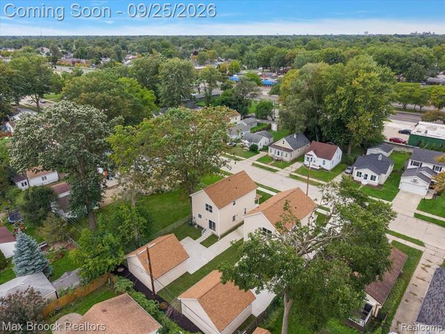 27824 Groveland Street, Madison Heights, MI 48071