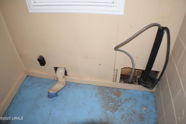 2 Wallace Road, Beaufort, SC 29907