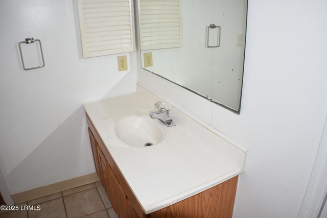 2 Wallace Road, Beaufort, SC 29907