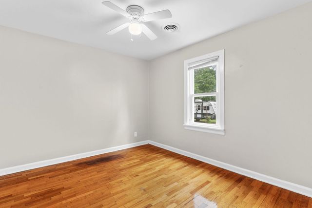 1328 E University Street, Springfield, MO 65804