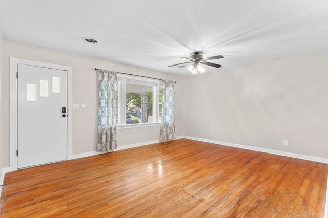 1328 E University Street, Springfield, MO 65804