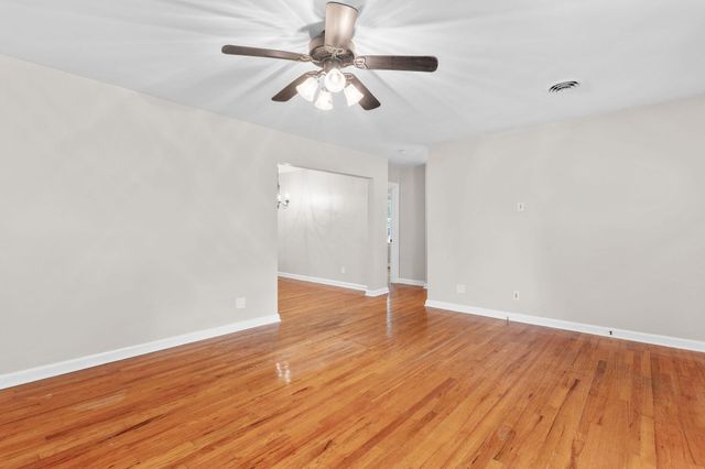 1328 E University Street, Springfield, MO 65804