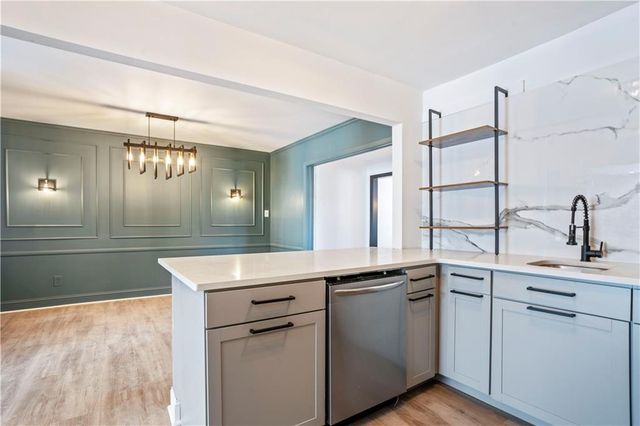 8 Cantey Place NW, Atlanta, GA 30327