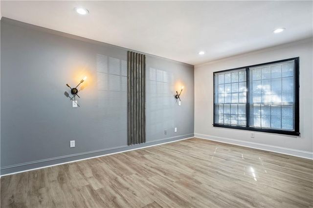 8 Cantey Place NW, Atlanta, GA 30327