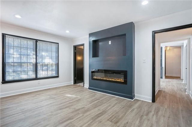 8 Cantey Place NW, Atlanta, GA 30327