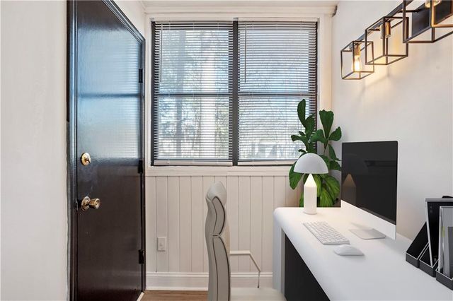 8 Cantey Place NW, Atlanta, GA 30327