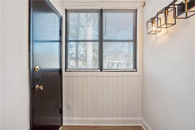 8 Cantey Place NW, Atlanta, GA 30327