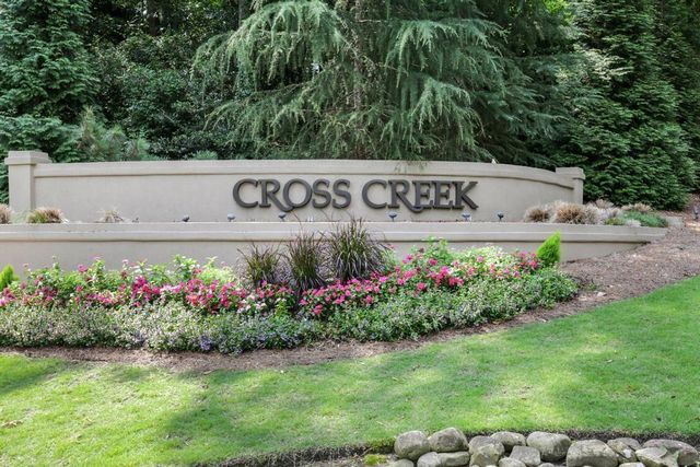 8 Cantey Place NW, Atlanta, GA 30327