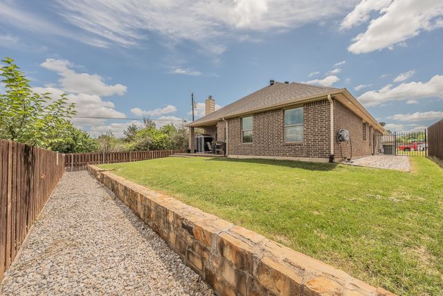 2700 Maci Court, Seagoville, TX 75159