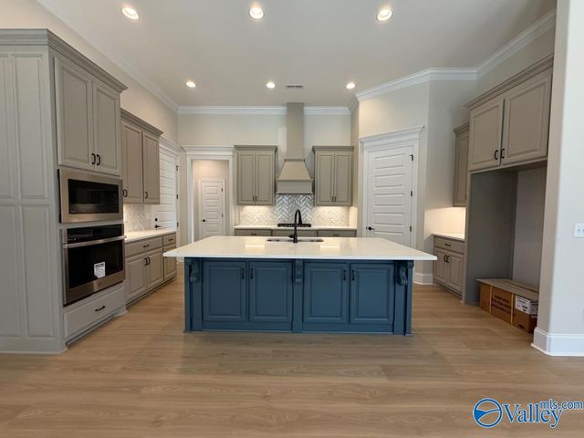 26411 Old Town Drive, Athens, AL 35613