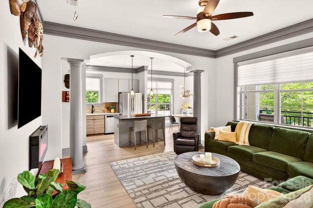 42 Schenck Parkway 106, Asheville, NC 28803