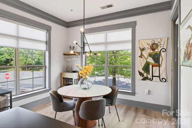 42 Schenck Parkway 106, Asheville, NC 28803
