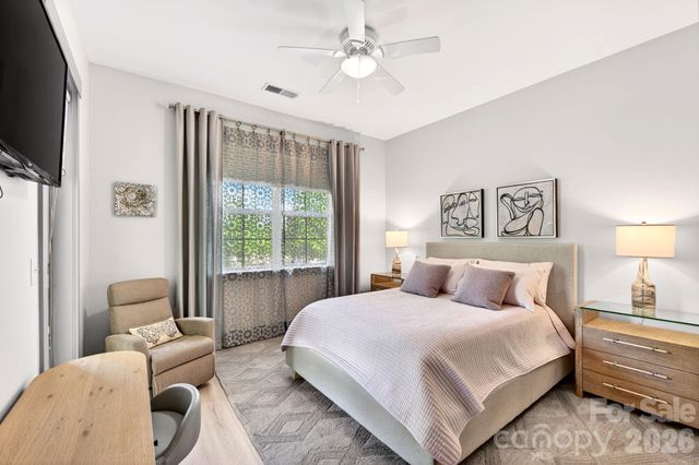 42 Schenck Parkway 106, Asheville, NC 28803